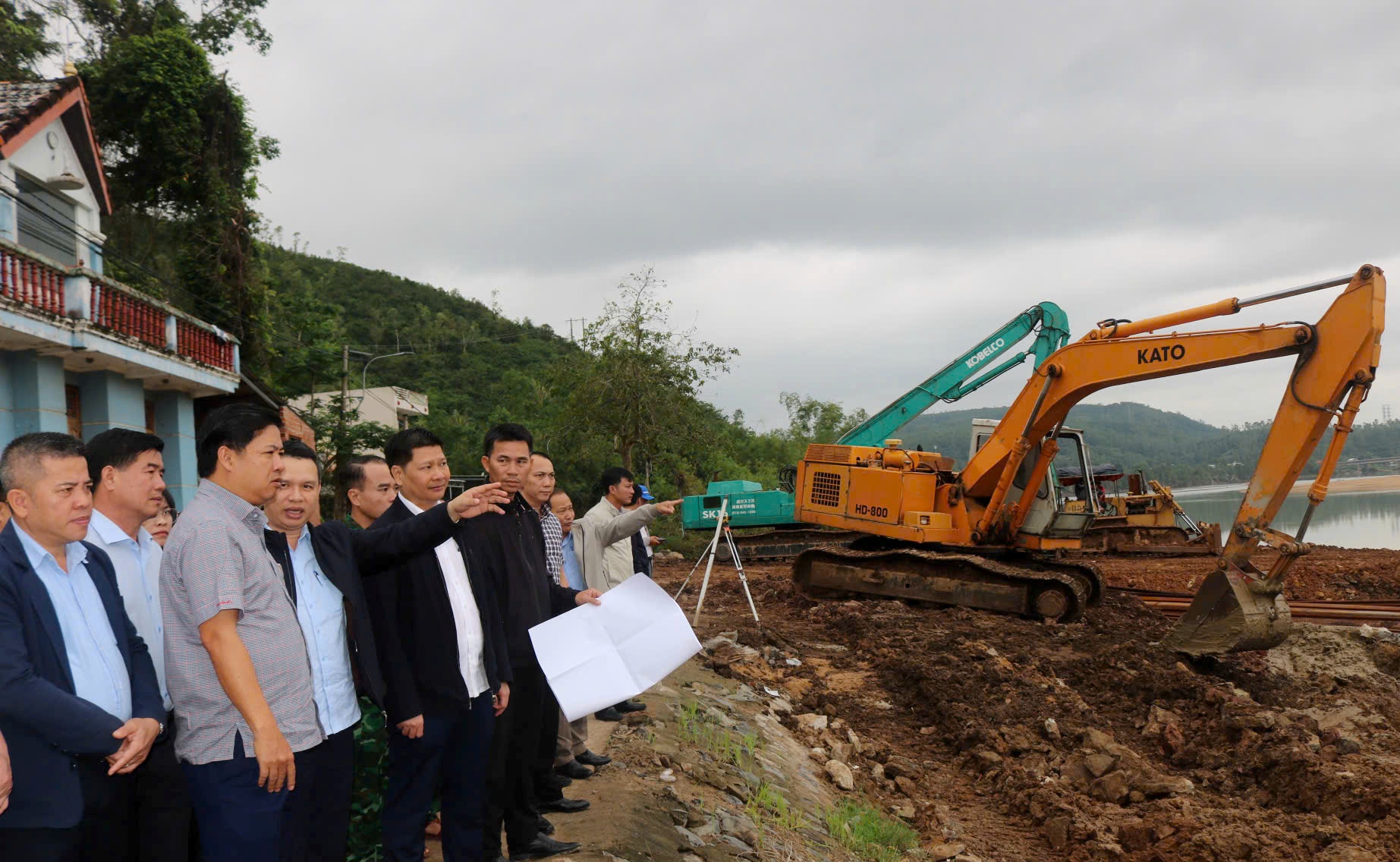 Bí thư Tỉnh ủy Lương Nguyễn Minh Triết yêu cầu đẩy nhanh khắc phục công trình thủy lợi, ổn định đời sống người dân