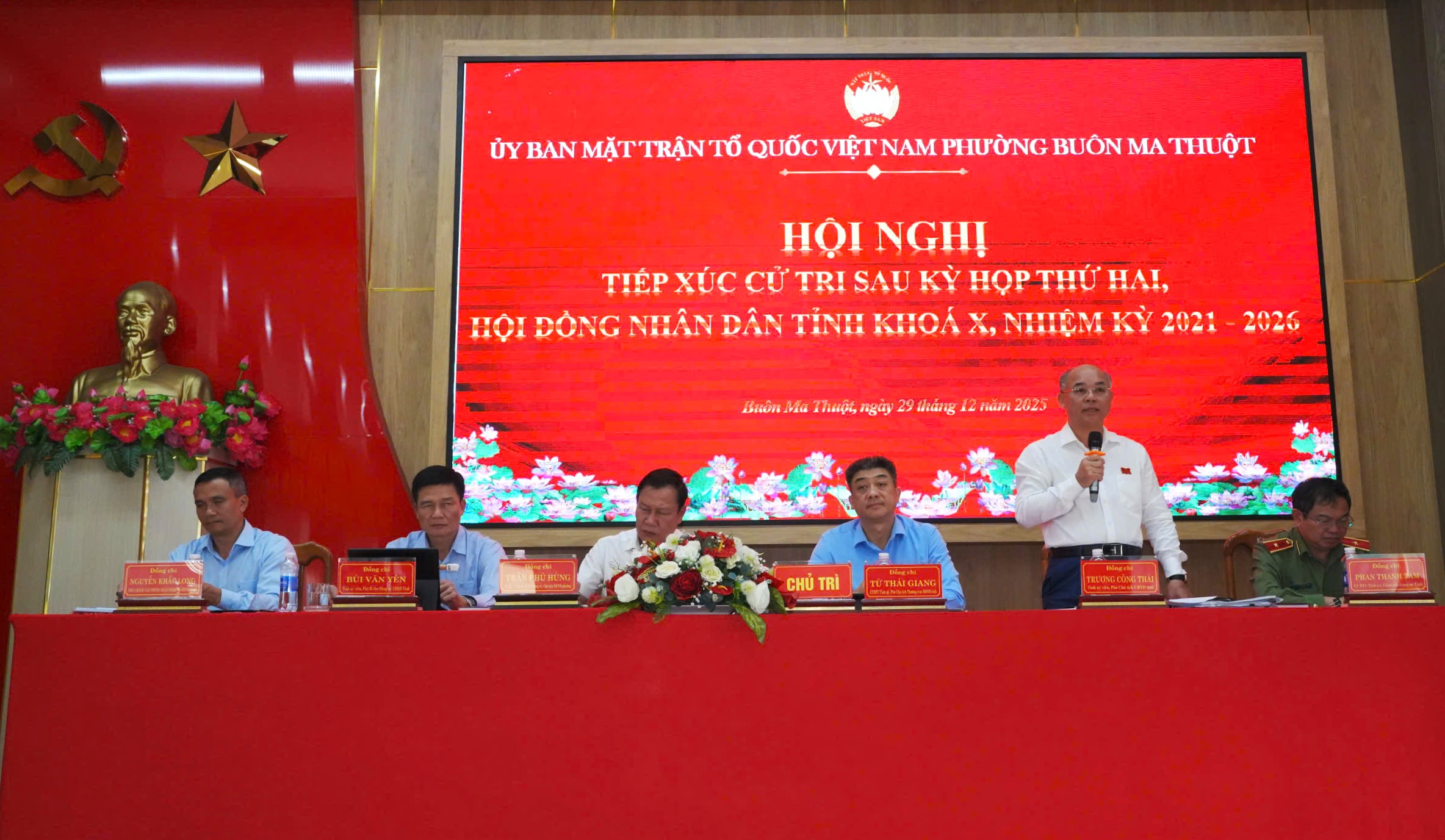 Đại biểu HĐND tỉnh Đắk Lắk tiếp xúc cử tri sau Kỳ họp thứ Hai, HĐND tỉnh khóa X