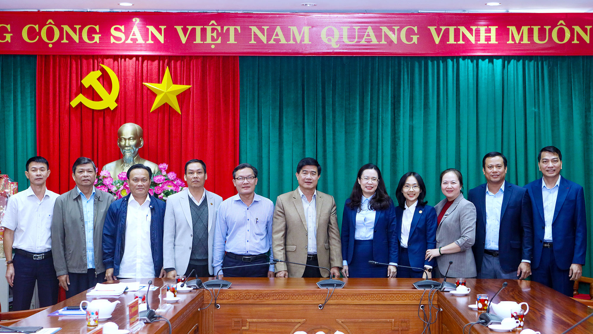 UBND tỉnh Đắk Lắk làm việc với đoàn công tác của Trường Đại học Tôn Đức Thắng