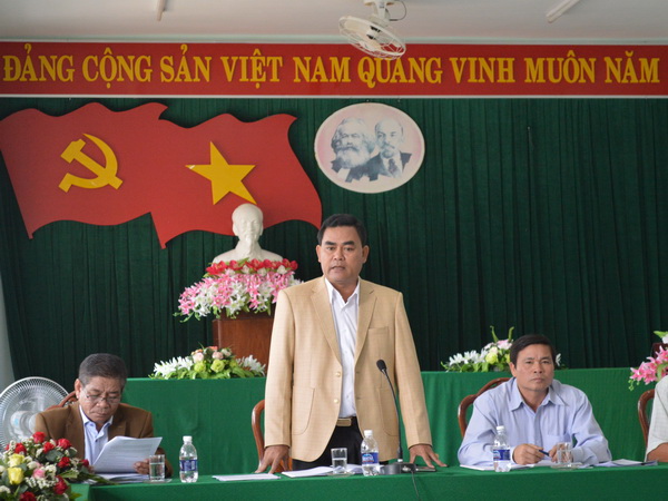 Đoàn công tác của Tỉnh ủy làm việc với Huyện ủy Lắk