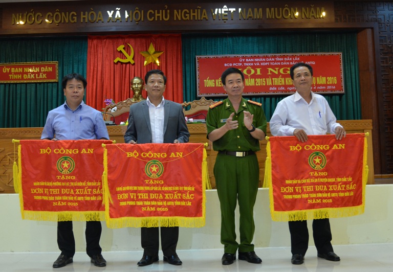 Conference on prevention, combat of crimes, social evils and building mass movement of national security protection in 2016