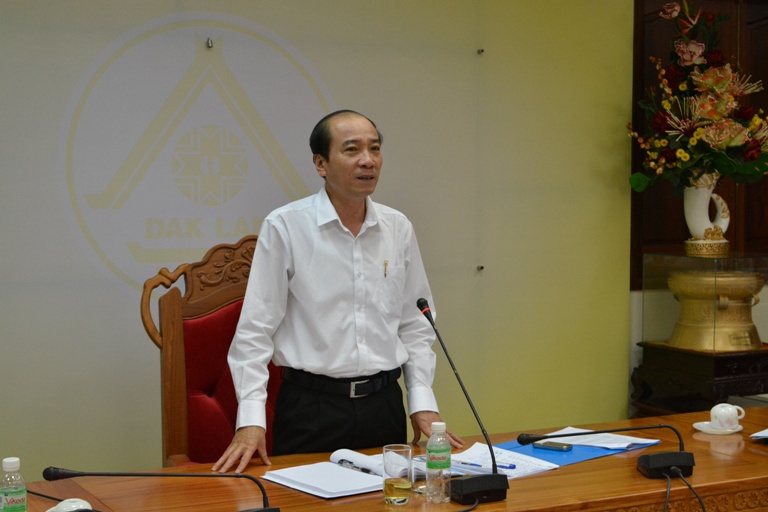 UBND tỉnh họp định kỳ giữa tháng 4/2016.