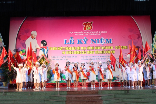 Kỷ niệm 75 năm Ngày thành lập Đội Thiếu niên tiền phong Hồ Chí Minh