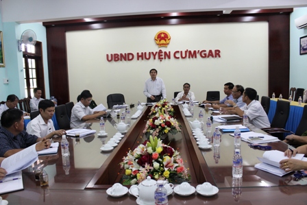 Kiểm tra công tác chuẩn bị bầu cử tại huyện Cư’Mgar