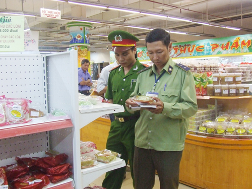 Xử lý 16 cơ sở thực phẩm vi phạm về vệ sinh an toàn thực phẩm