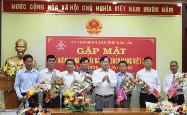 UBND tỉnh gặp mặt các cơ quan báo chí nhân Ngày báo chí Cách mạng Việt Nam