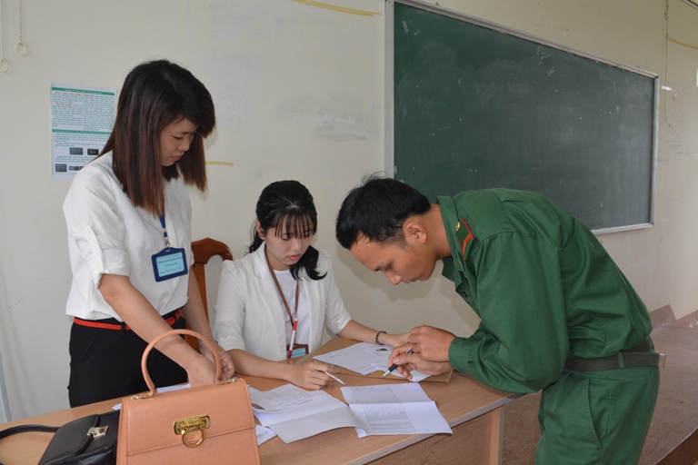 Kỳ thi tốt nghiệp THPT quốc gia năm 2016 trên địa bàn tỉnh đã diễn ra an toàn, nghiêm túc, đúng quy chế.