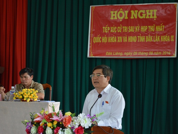 Đại biểu Quốc hội và Đại biểu HĐND tỉnh tiếp xúc cử tri tại huyện Lắk và Krông Bông