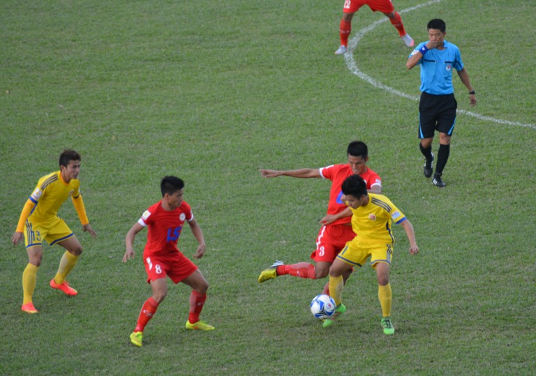 Vòng cuối Giải bóng đá Hạng Nhất Quốc gia năm 2016: CLB Đắk Lắk thắng Đồng Nai 4-0, xếp hạng 6 chung cuộc.