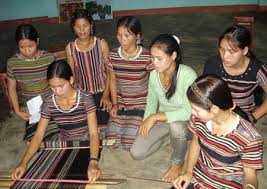Đề nghị bổ sung kinh phí năm 2016 để hỗ trợ cho các doanh nghiệp sử dụng lao động là người dân tộc thiểu số