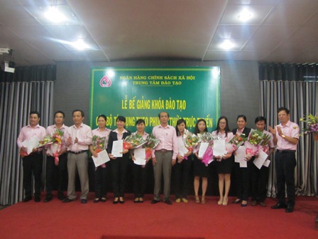 Gần 100 học viên xuất sắc hoàn thành khóa đào tạo cán bộ tín dụng theo phương thức trực tuyến E – Learning