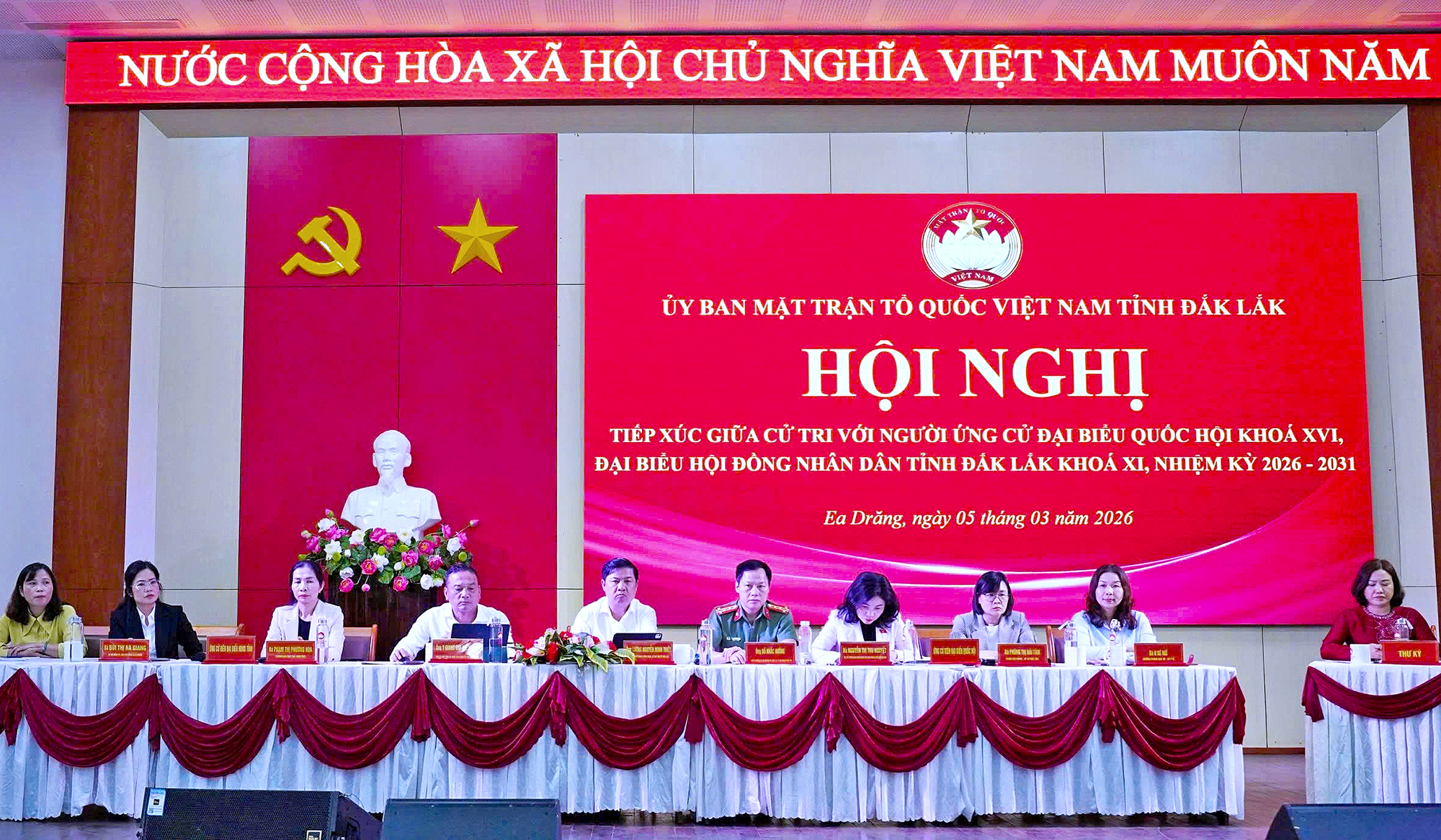 Người ứng cử đại biểu Quốc hội khóa XVI và đại biểu HĐND tỉnh Đắk Lắk khóa XI, nhiệm kỳ 2026 – 2031 tiếp xúc cử tri tại xã Ea Drăng