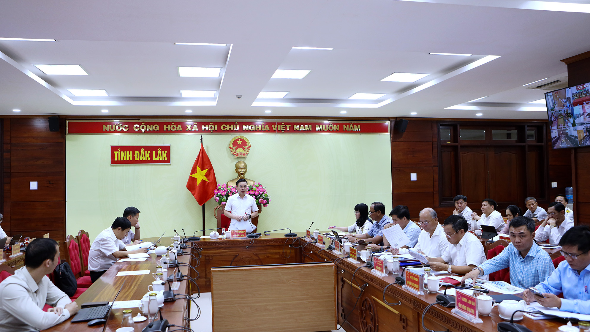 The Provincial People's Committee provides opinions on the Report on adjustments to the Dak Lak Provincial planning for the 2021-2030 period, with a vision to 2050