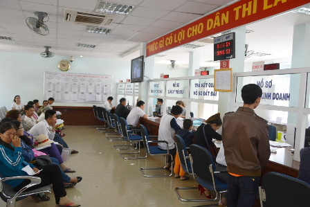 UBND Thành phố Buôn Ma Thuột phấn đấu trong giai đoạn 2016 – 2021 tinh giản tối thiểu 10% biên chế