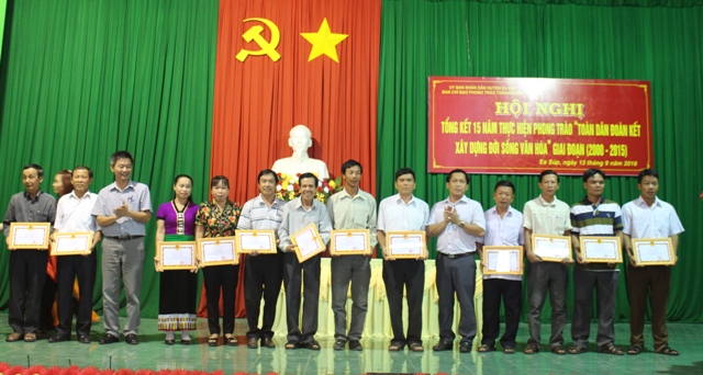 Huyện Ea Súp tổng kết 15 năm thực hiện phong trào “ Toàn dân đoàn kết xây dựng đời sống văn hoá” giai đoạn 2000-2015.