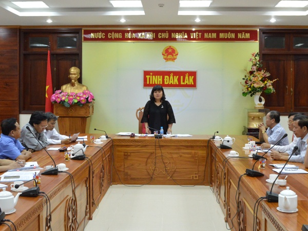 UBND tỉnh họp về công tác đấu thầu thuốc phục vụ khám chữa bệnh trên địa bàn tỉnh.