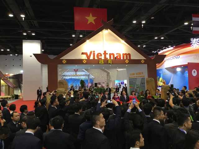 Tỉnh Đắk Lắk đại diện cho Việt Nam tham dự gian hàng “Thành phố đẹp” tại Hội chợ Trung Quốc –ASEAN lần thứ 13 (CAEXPO 2016) tại Nam Ninh, Quảng Tây, Trung Quốc