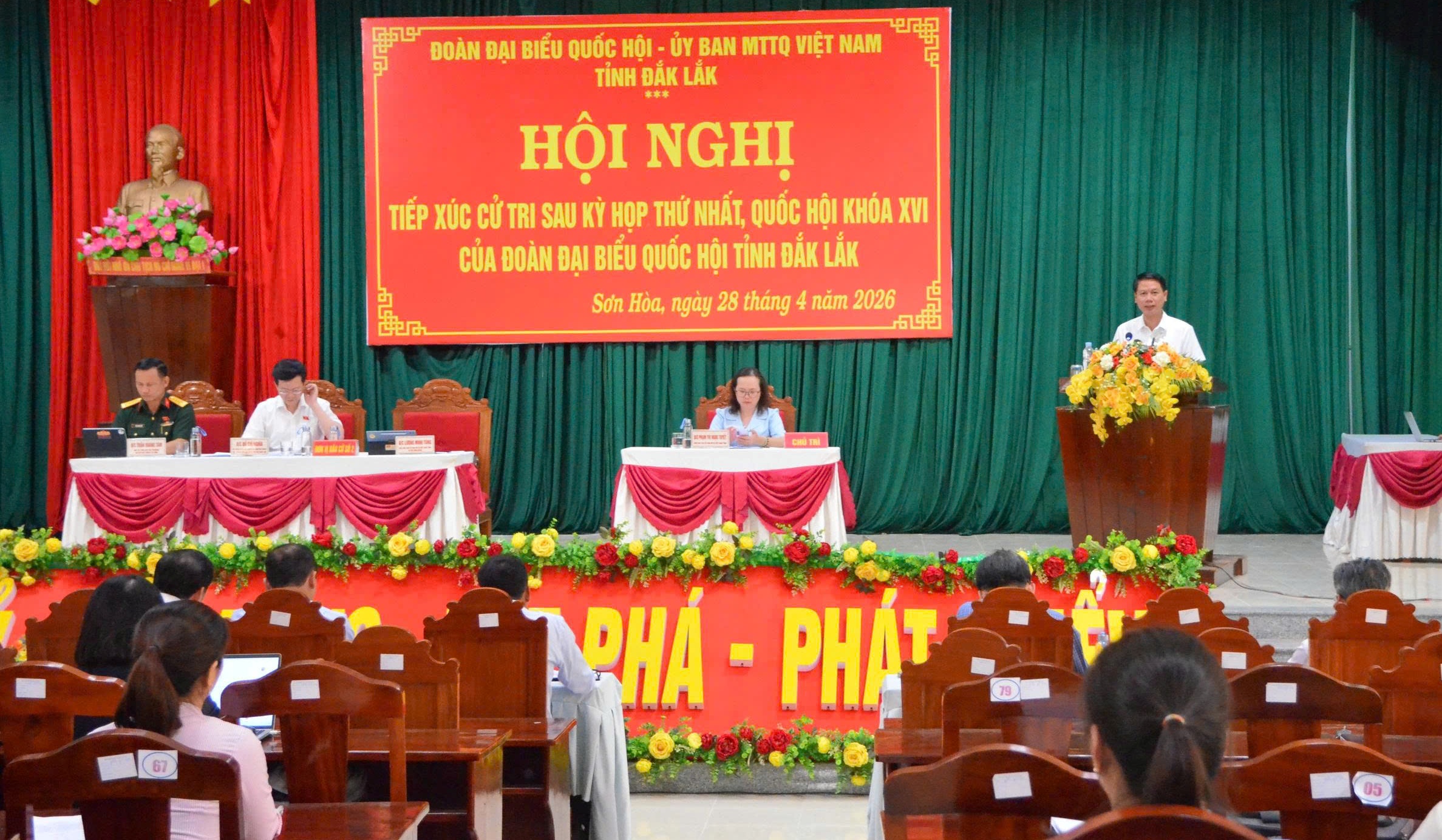 Đoàn ĐBQH tỉnh Đắk Lắk tiếp xúc cử tri 2 xã Sơn Hoà và Suối Trai sau Kỳ họp thứ Nhất, Quốc hội khóa XVI