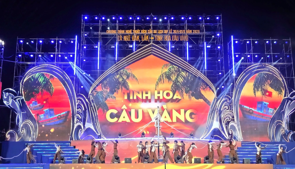 Đặc sắc chương trình nghệ thuật “Cá ngừ Đắk Lắk - Tinh hoa câu vàng”