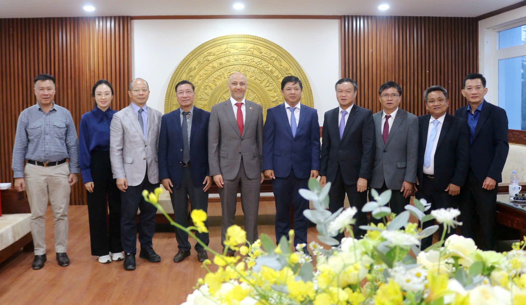 Bí thư Tỉnh ủy Đắk Lắk Lương Nguyễn Minh Triết tiếp và làm việc với Đoàn công tác UAE