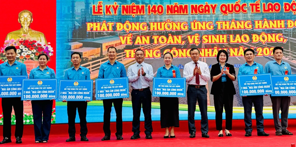 Kỷ niệm 140 năm Ngày Quốc tế Lao động và phát động các hoạt động chăm lo công nhân năm 2026