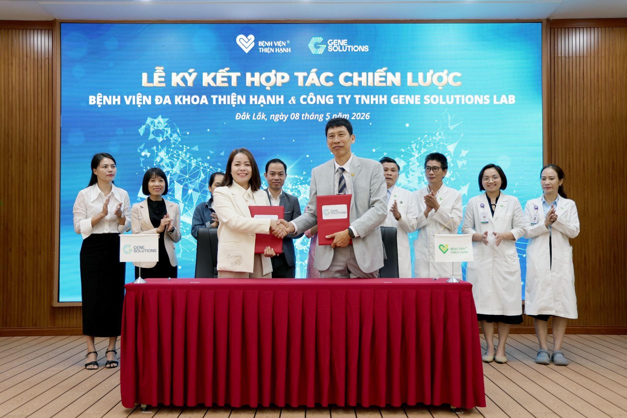 Bệnh viện Thiện Hạnh ký kết hợp tác với Gene solutions đẩy mạnh ứng dụng xét nghiệm công nghệ cao