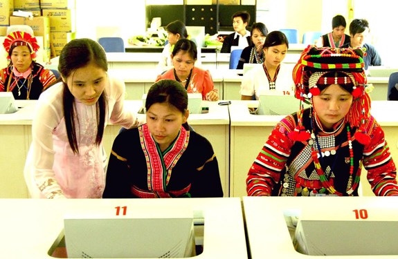 Thực hiện nhiệm vụ Đề án “Nâng cao năng lực số cho người dân vùng đồng bào dân tộc thiểu số và miền núi” và “Phát triển khoa học, công nghệ, đổi mới sáng tạo lĩnh vực công tác dân tộc, tôn giáo” trên địa bàn tỉnh Đắk Lắk giai đoạn 2026-2031