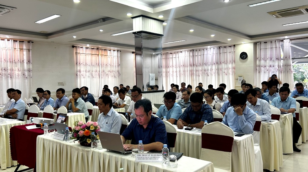 Tập huấn năng lực quản lý nhiệm vụ khoa học và công nghệ cho đội ngũ cán bộ xã, phường phía Đông Đắk Lắk