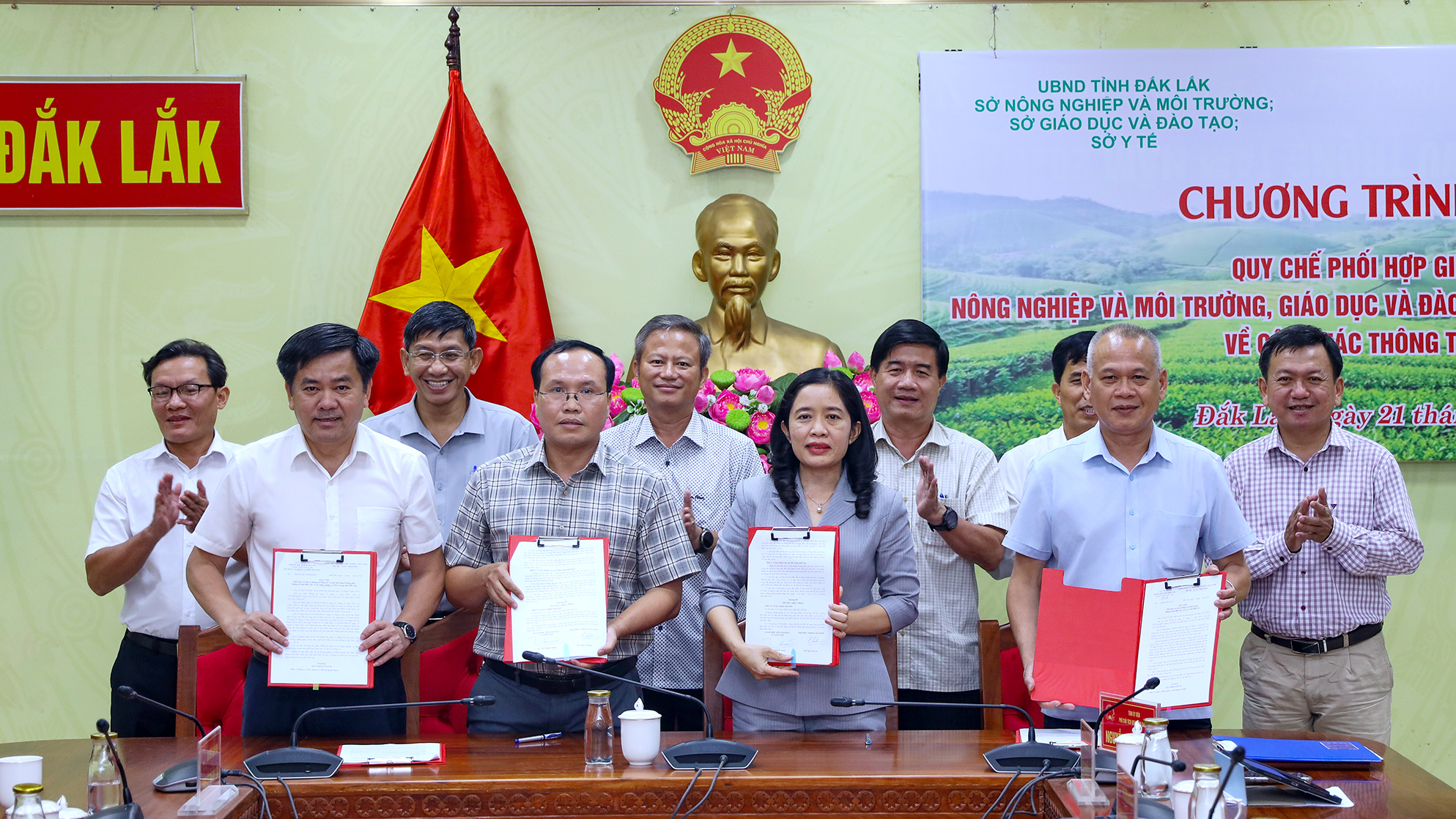 Đắk Lắk: Ký kết Quy chế phối hợp và chia sẻ thông tin thống kê giữa các sở ngành với thống kê tỉnh Đắk Lắk