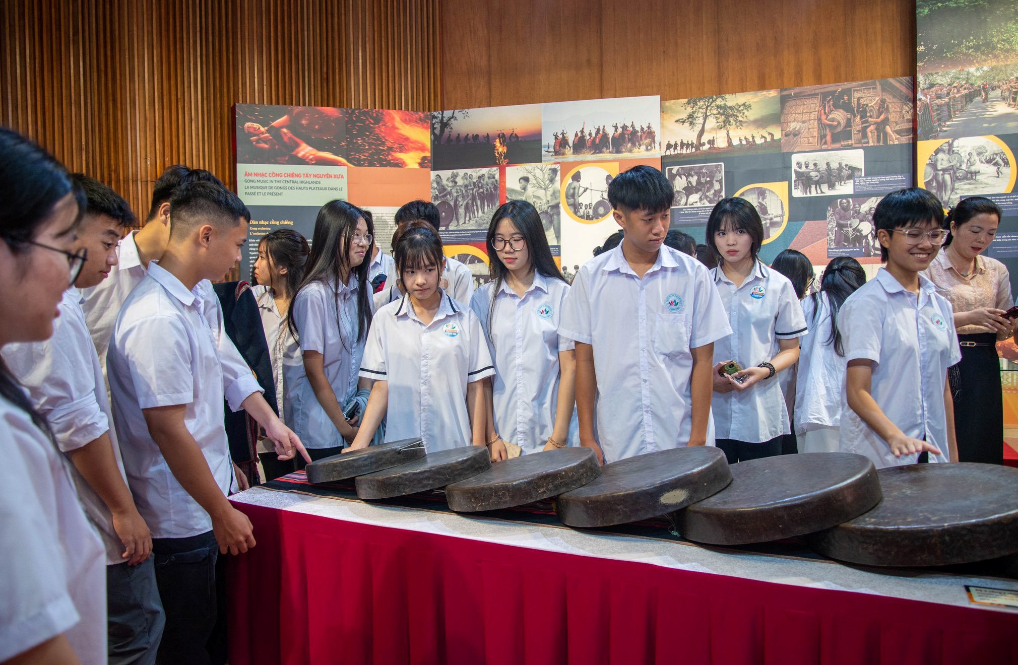 Tăng cường kết nối văn hóa qua Triển lãm “Cồng chiêng Tây Nguyên - Thanh âm từ đại ngàn” tại Quảng Ninh