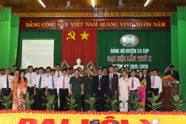 Đảng bộ Ea Súp làm theo gương Bác, thi đua yêu nước, thực hiện thắng lợi nghị quyết của Đảng bộ huyện đề ra.