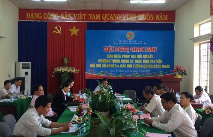 Hội nghị giao ban bàn biện pháp thu hồi nợ xấu chương trình ủy thác cho vay đối với hộ nghèo và các đối tượng chính sách khác.