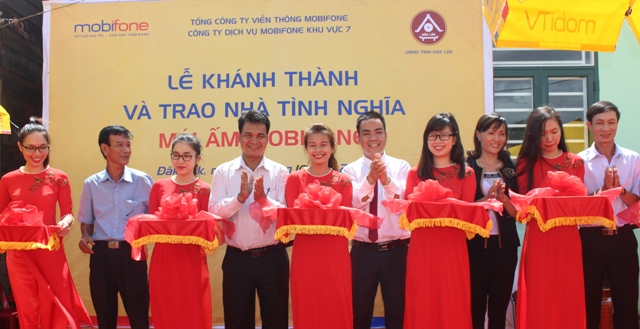 Mobifone Đắk Lắk tổng kết chương trình “An sinh xã hội và phát triển cộng đồng” và bàn giao nhà tình nghĩa cho 2 hộ nghèo ở huyện Cư M’gar