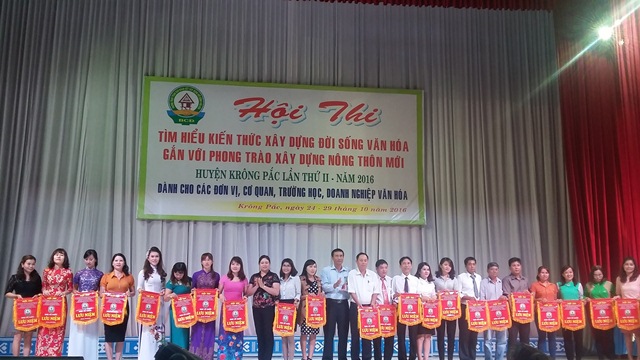 Tìm hiểu kiến thức xây dựng đời sống văn hóa gắn với phong trào xây dựng nông thôn mới huyện Krông Pắc lần thứ II năm 2016, Dành cho các đơn vị, cơ quan, trường học, doanh nghiệp văn hóa.