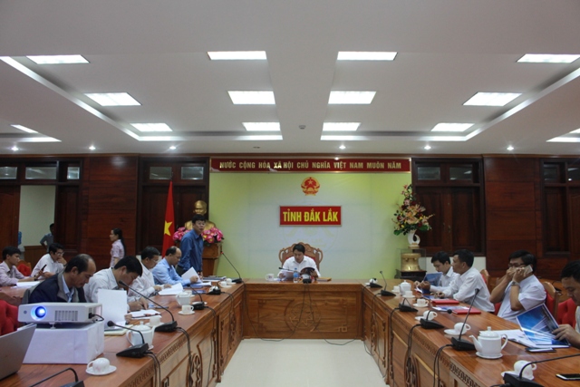 Họp thông qua chủ trương tài trợ và lắp đặt hệ thống đèn trang trí một số tuyến đường ở thành phố Buôn Ma Thuột.