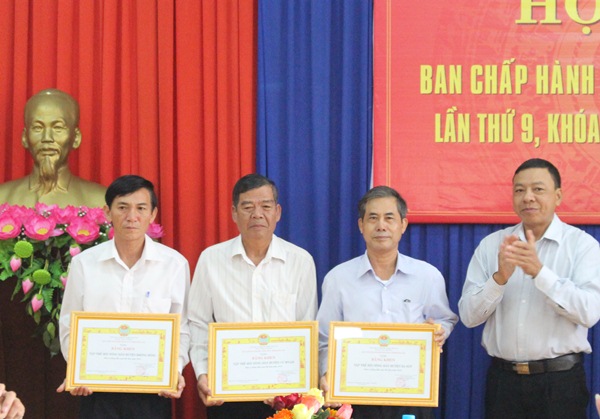 Hội nghị Ban Chấp hành Hội Nông dân tỉnh lần thứ 9, khóa VIII, nhiệm kỳ 2013 – 2018