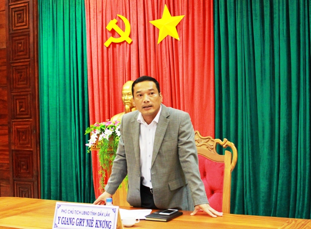 Họp thông qua chương trình Hội chợ - Triển lãm chuyên ngành cà phê và  kêu gọi tài trợ, xã hội hóa các hoạt động với doanh nghiệp.