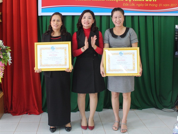 Tổng kết công tác Hội và phong trào phụ nữ năm 2016