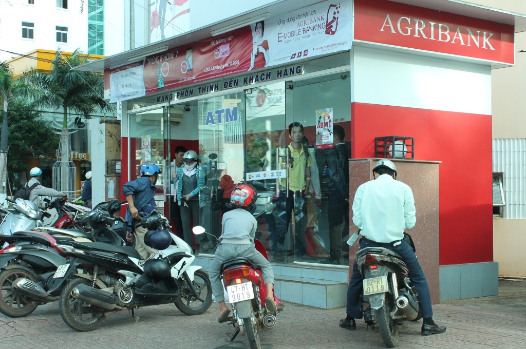 Agribank Đắk Lắk:Đảm bảo chất lượng dịch vụ, an toàn hoạt động ATM trong Tết Nguyên đán Đinh Dậu 2017