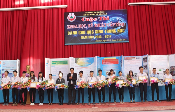 Bế mạc Cuộc thi khoa học - kỹ thuật cấp tỉnh dành cho học sinh trung học năm học 2016-2017