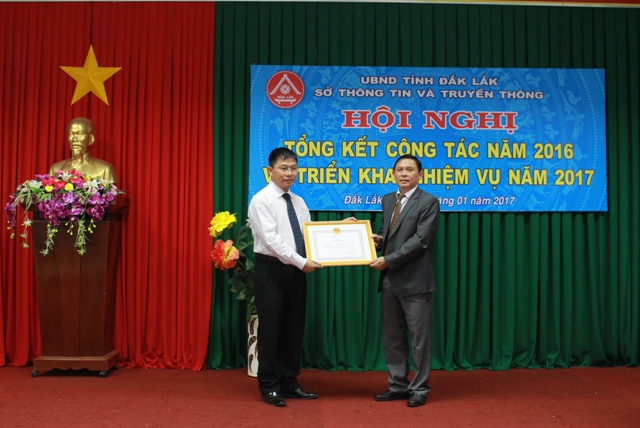 Chính quyền sẽ đồng hành với ngành Thông tin và Truyền thông đầu tư vào lĩnh vực mũi nhọn mang tính đột phá vào năm 2017