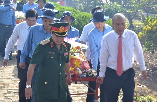 Báo cáo kết quả hợp tác với Campuchia năm 2016 và kế hoạch hợp tác năm 2017.