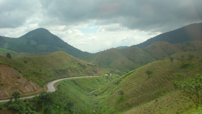 Báo cáo kết quả khảo sát thực trạng đường địa giới chưa thống nhất giữa tỉnh Đắk Lắk và tỉnh Khánh Hòa.