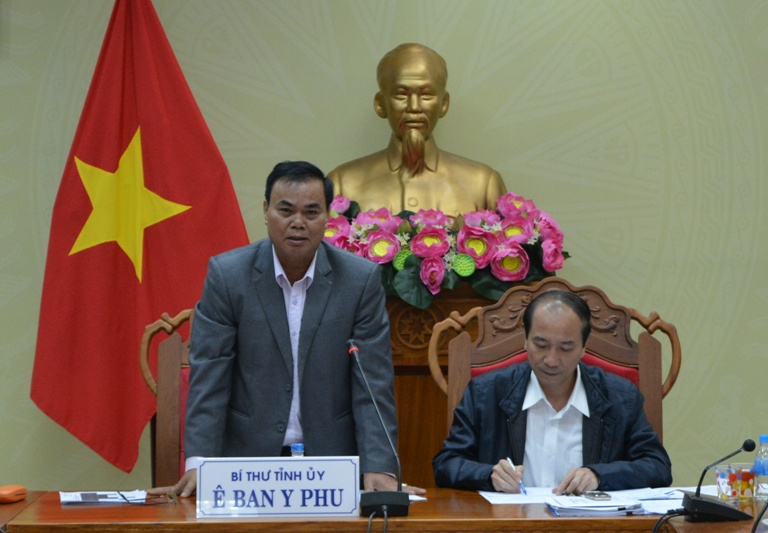 Họp rà soát công tác đối ngoại, lễ tân và hậu cần phục vụ Lễ hội Cà phê Buôn Ma Thuột lần thứ 6 và Liên hoan Văn hóa Cồng chiêng Tây Nguyên năm 2017.