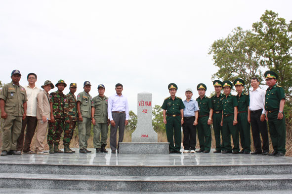 Phê duyệt Báo cáo kinh tế kỹ thuật xây dựng các cột mốc phụ trên tuyến biên giới tỉnh