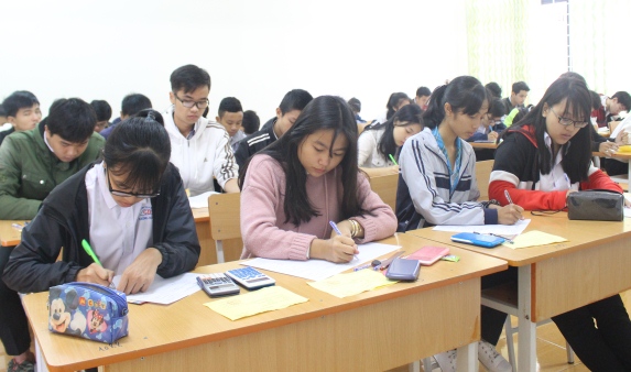 1.710 học sinh tham dự Kỳ thi Olympic 10/3 tỉnh Đắk Lắk lần thứ II năm 2017