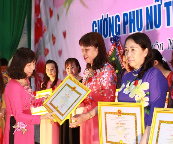 Tạo nguồn cho phụ nữ khởi nghiệp, khởi sự kinh doanh