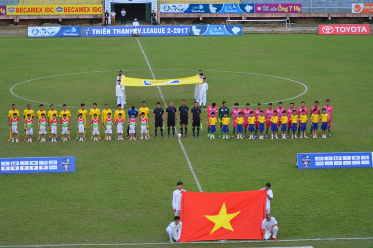 Vòng 7 giải Bóng đá Hạng Nhất quốc gia năm 2017: Thắng Đồng Tháp 3-2, Đắk Lắk vươn lên vị trí thứ 5.