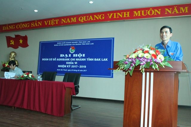 Đoàn viên, thanh niên Agribank Đắk Lắk là lực lượng nồng cốt trong thực hiện nhiệm vụ kinh doanh.