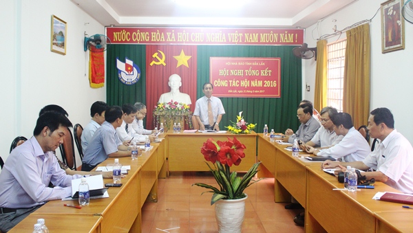 Hội Nhà báo tỉnh tổng kết công tác năm 2016, triển khai nhiệm vụ năm 2017